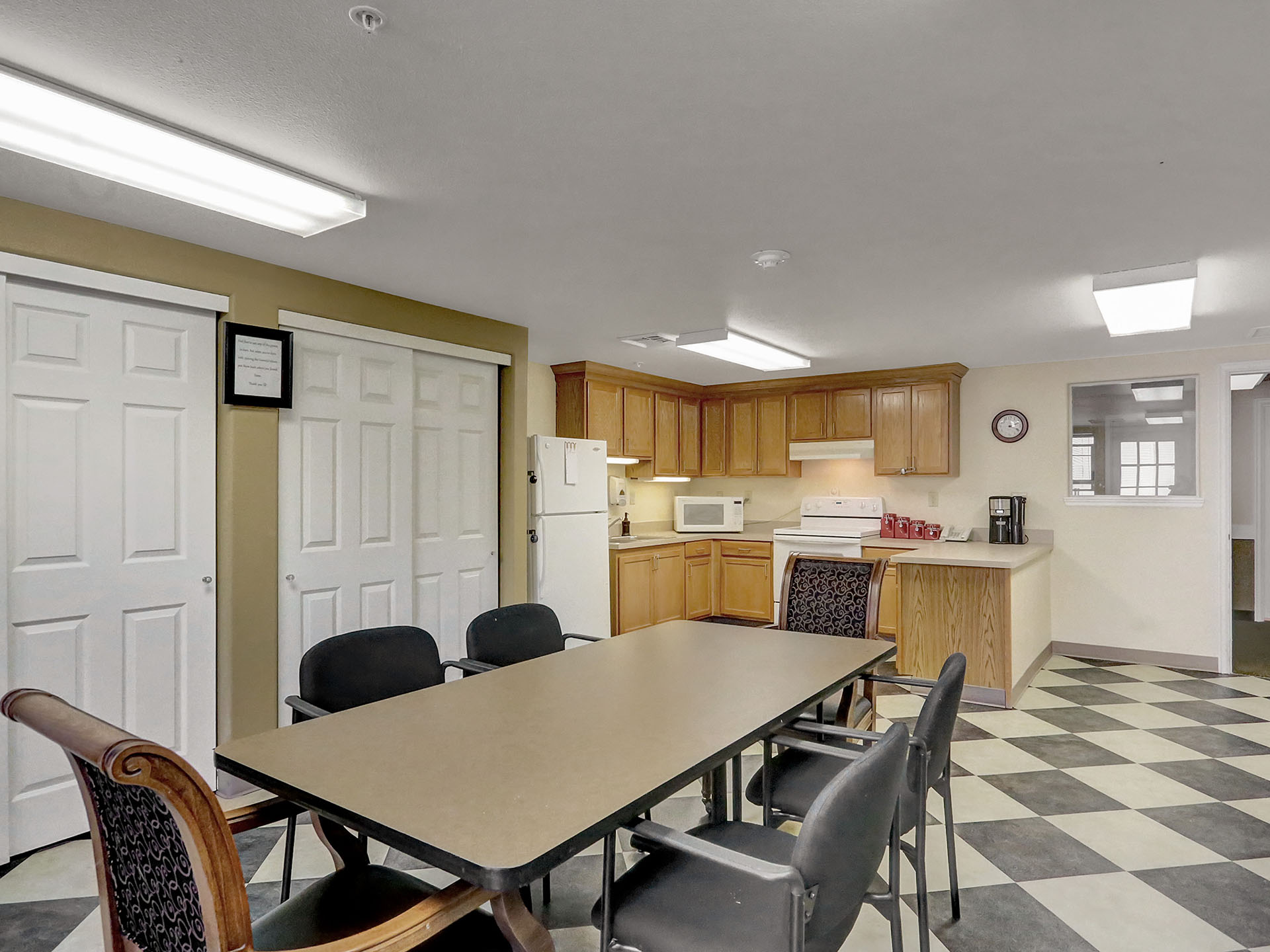 Prestige Senior Living Orchard Heights, Salem, OR 4