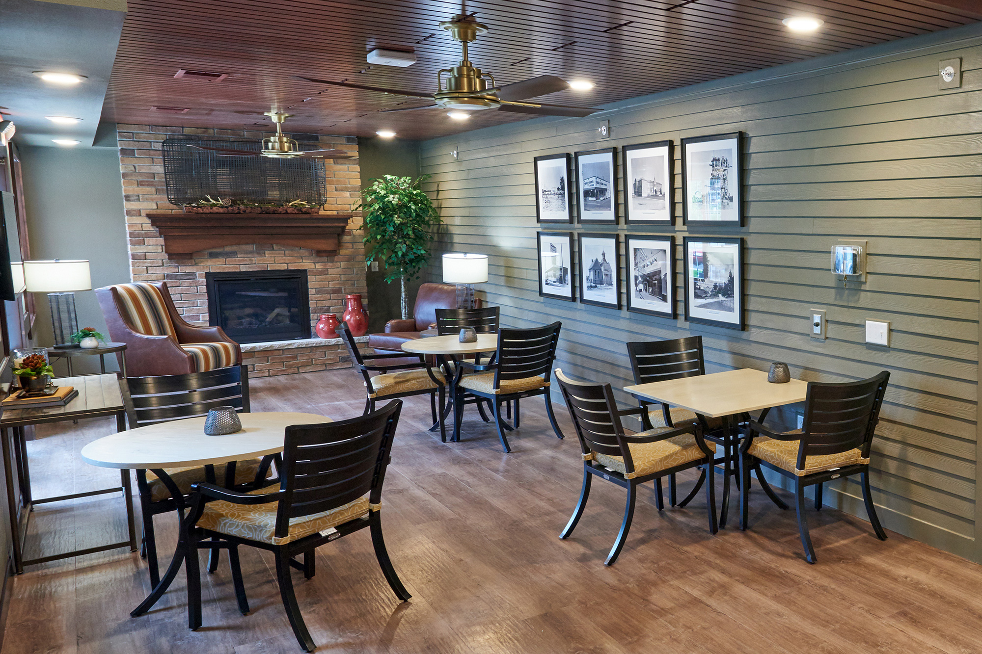 Amira Choice Roseville at Lexington, Roseville, MN 5