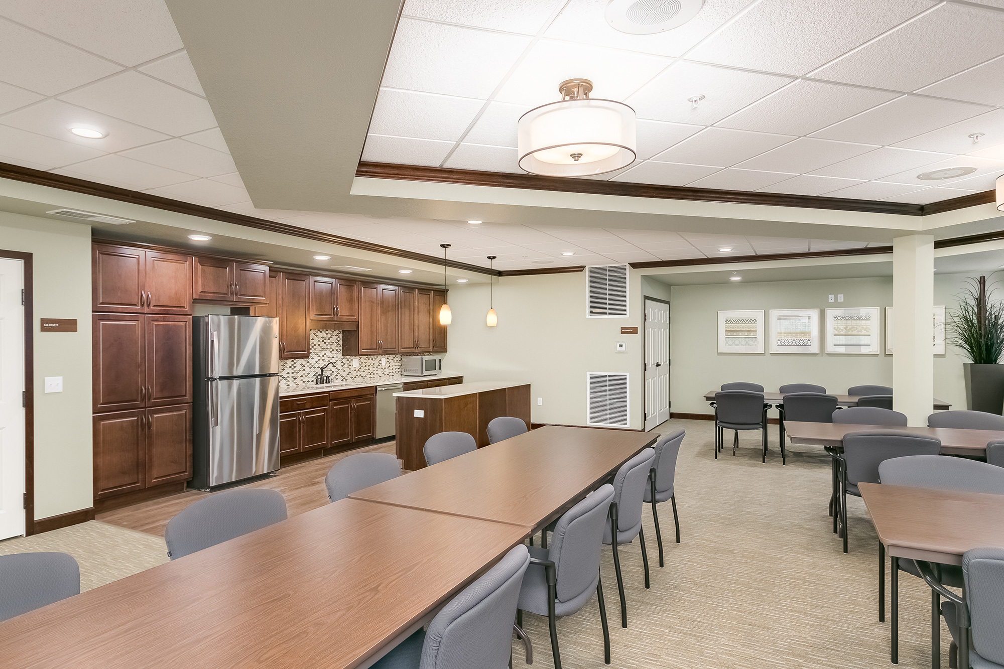 Amira Choice Roseville at Lexington, Roseville, MN 8