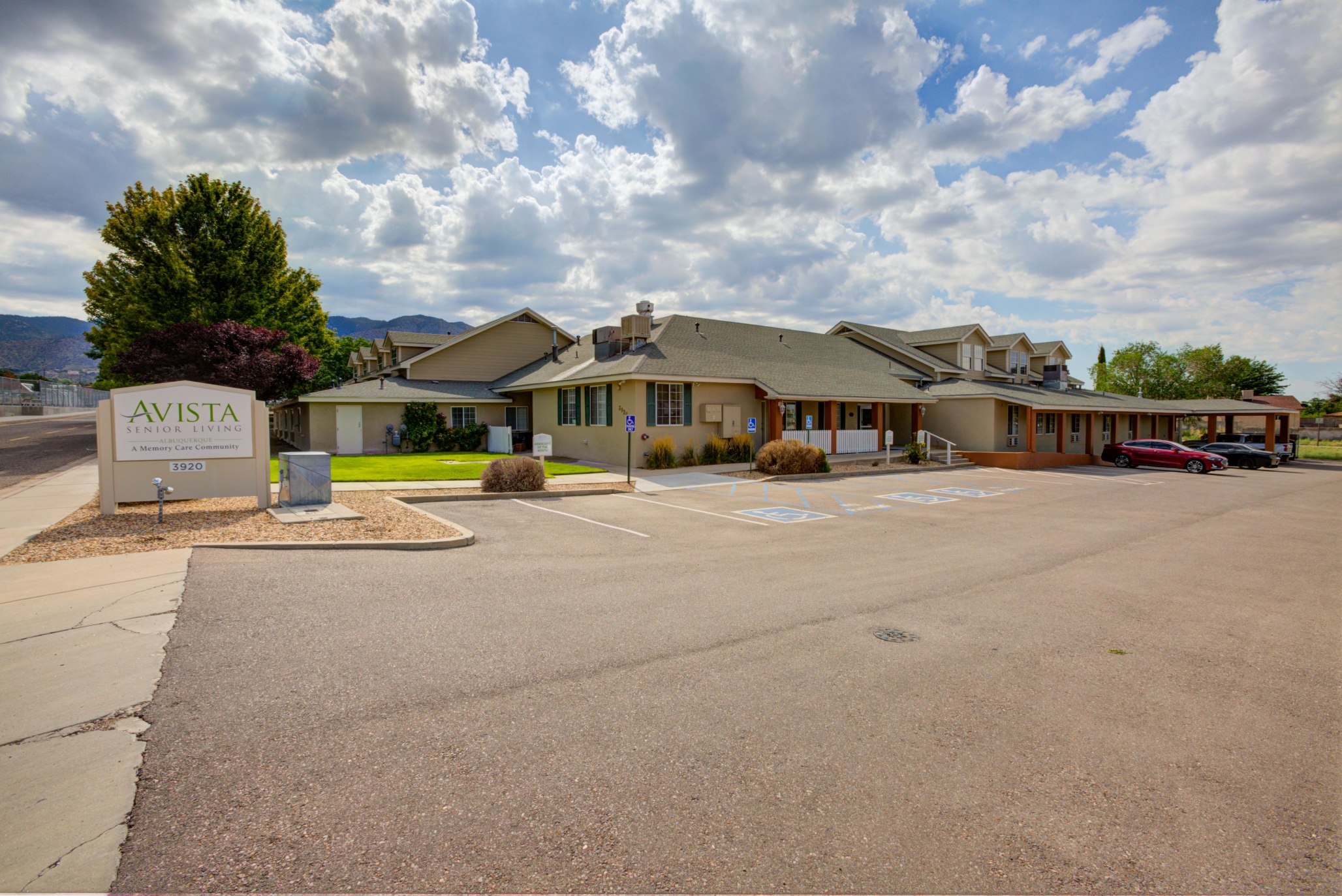 Avista Senior Living Albuquerque, Albuquerque, NM 2