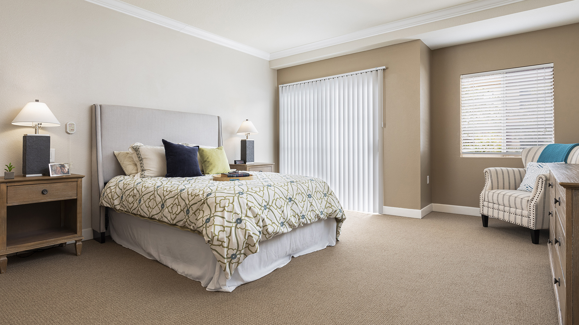 Atria Newport Plaza, Newport Beach, CA 14