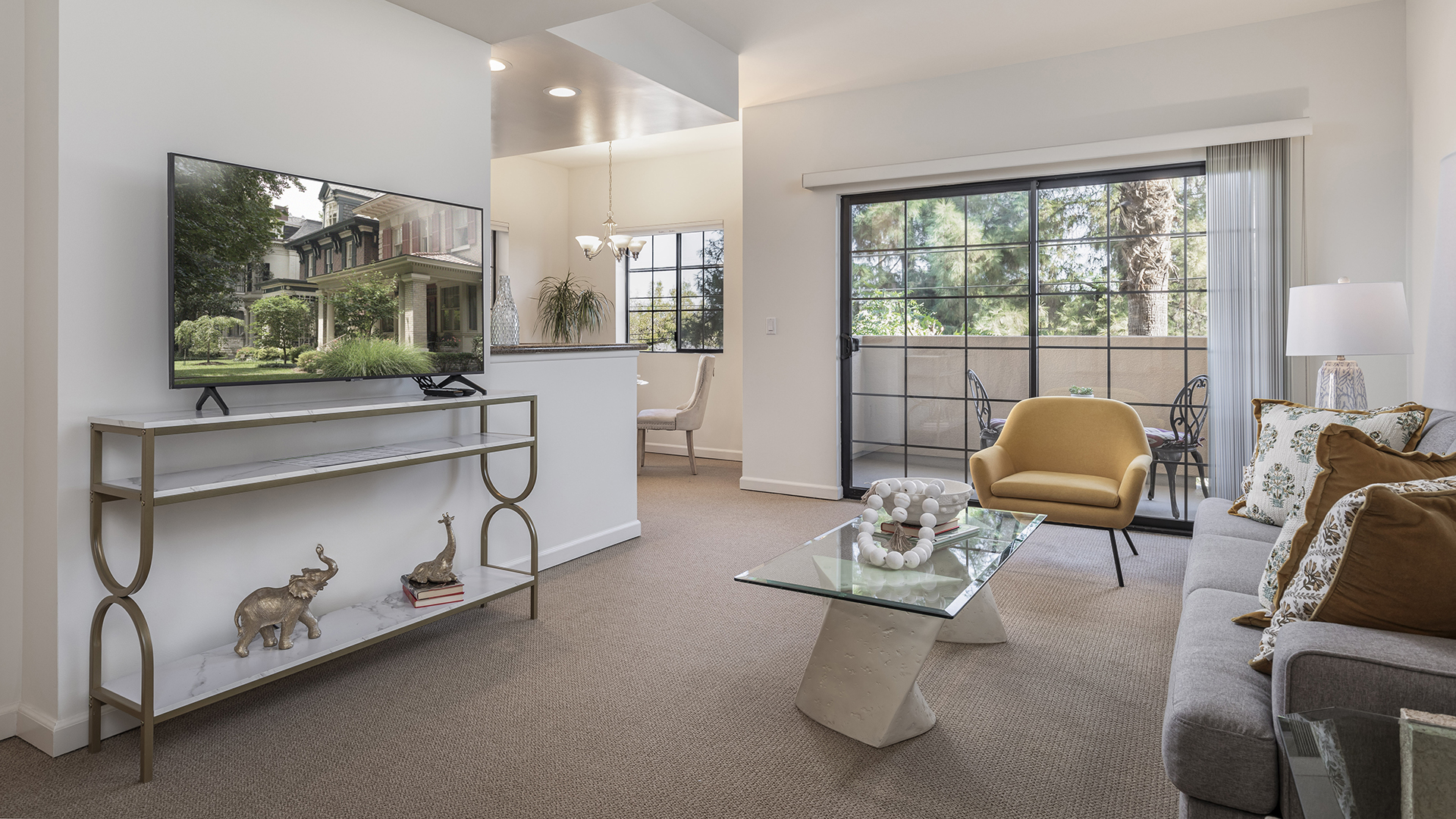 Atria Tarzana, Los Angeles, CA 8