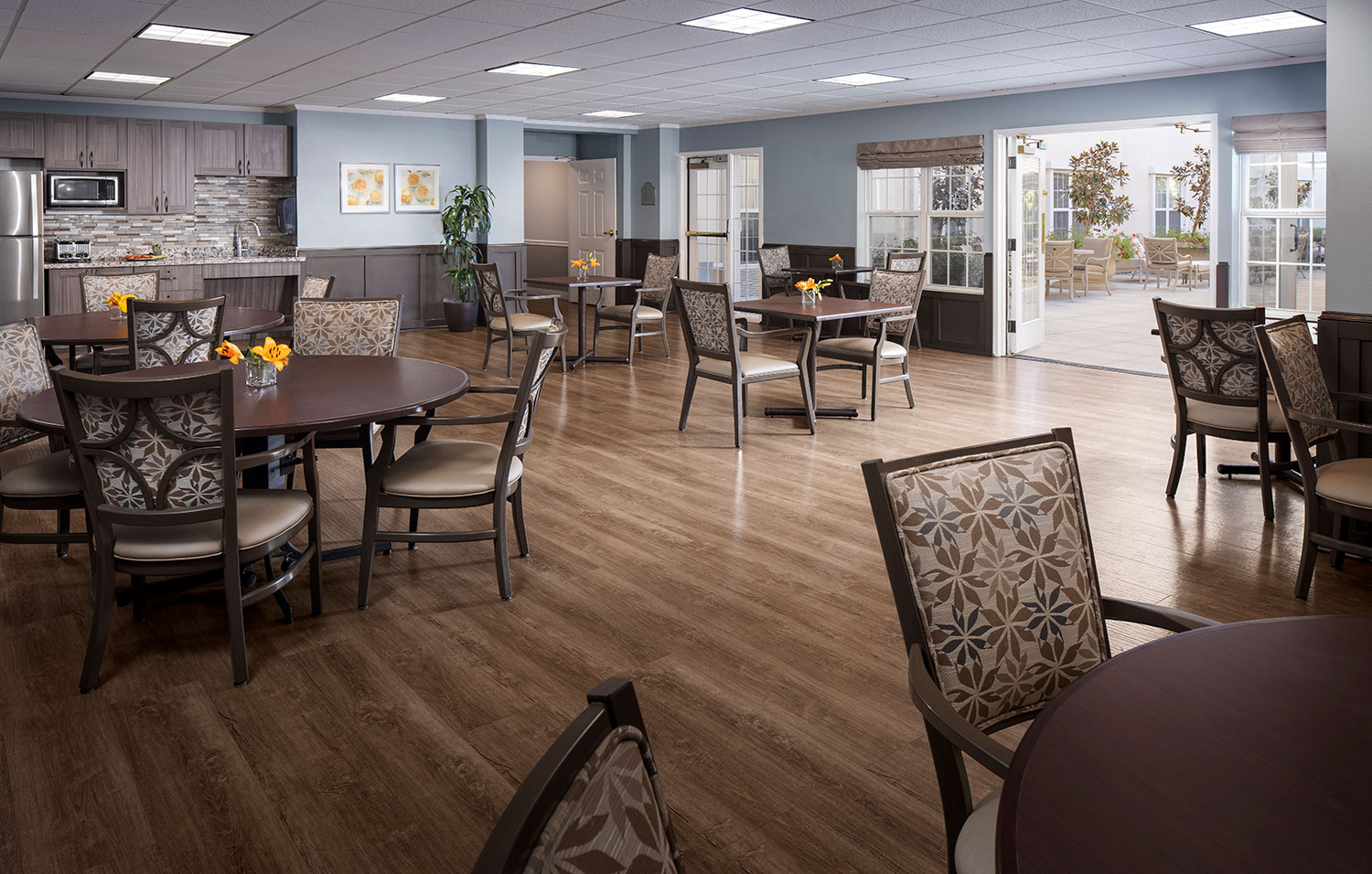 Belmont Village Senior Living Encino, Los Angeles, CA 3