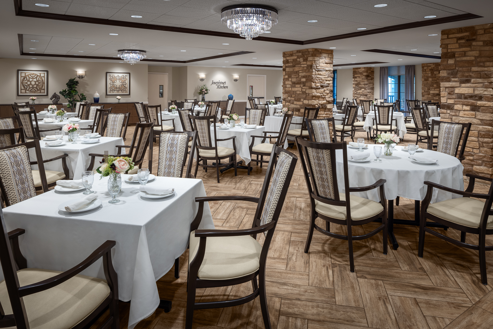 Belmont Village Senior Living – Lakeway, Lakeway, TX 7