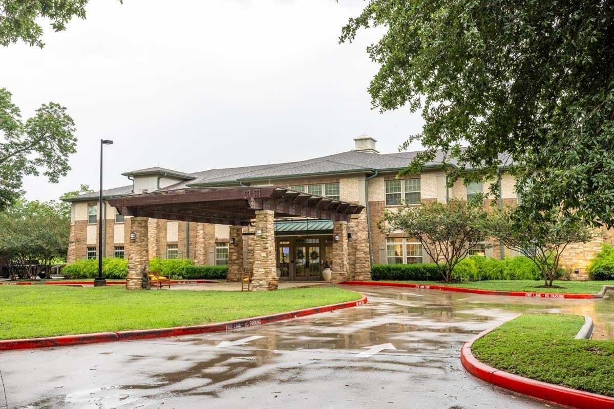 The Avenues of Fort Bend Assisted Living and Memory Care, Missouri City, TX 3
