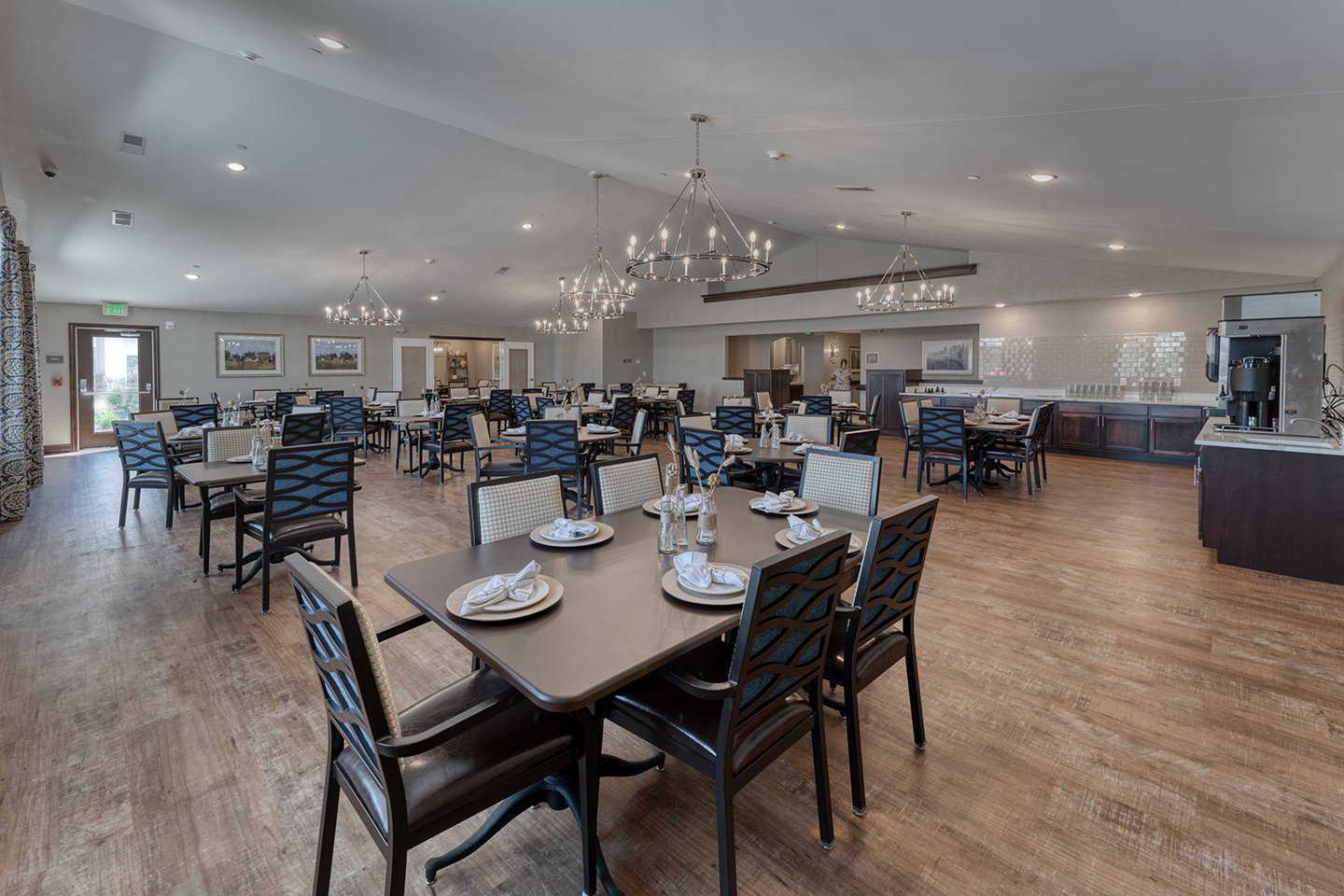 Cedarhurst of Farmington, Farmington, MO 16