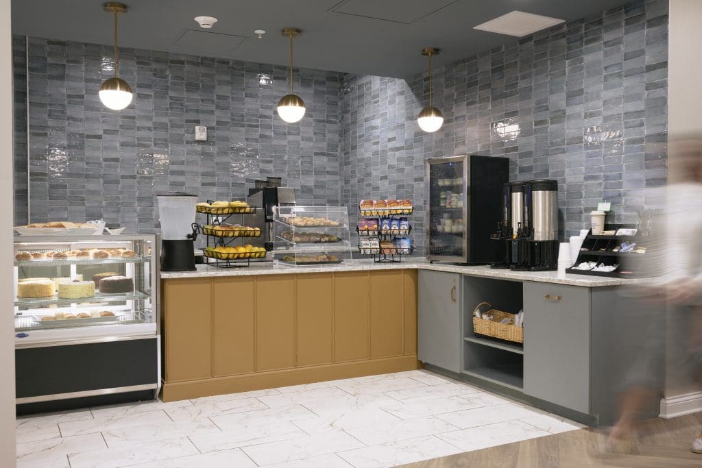 Eastcastle Place, Milwaukee, WI 9