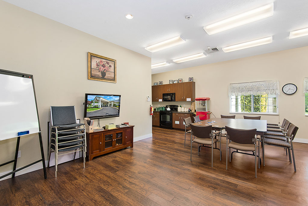 Deerfield Village Assisted Living, Milwaukie, OR 9