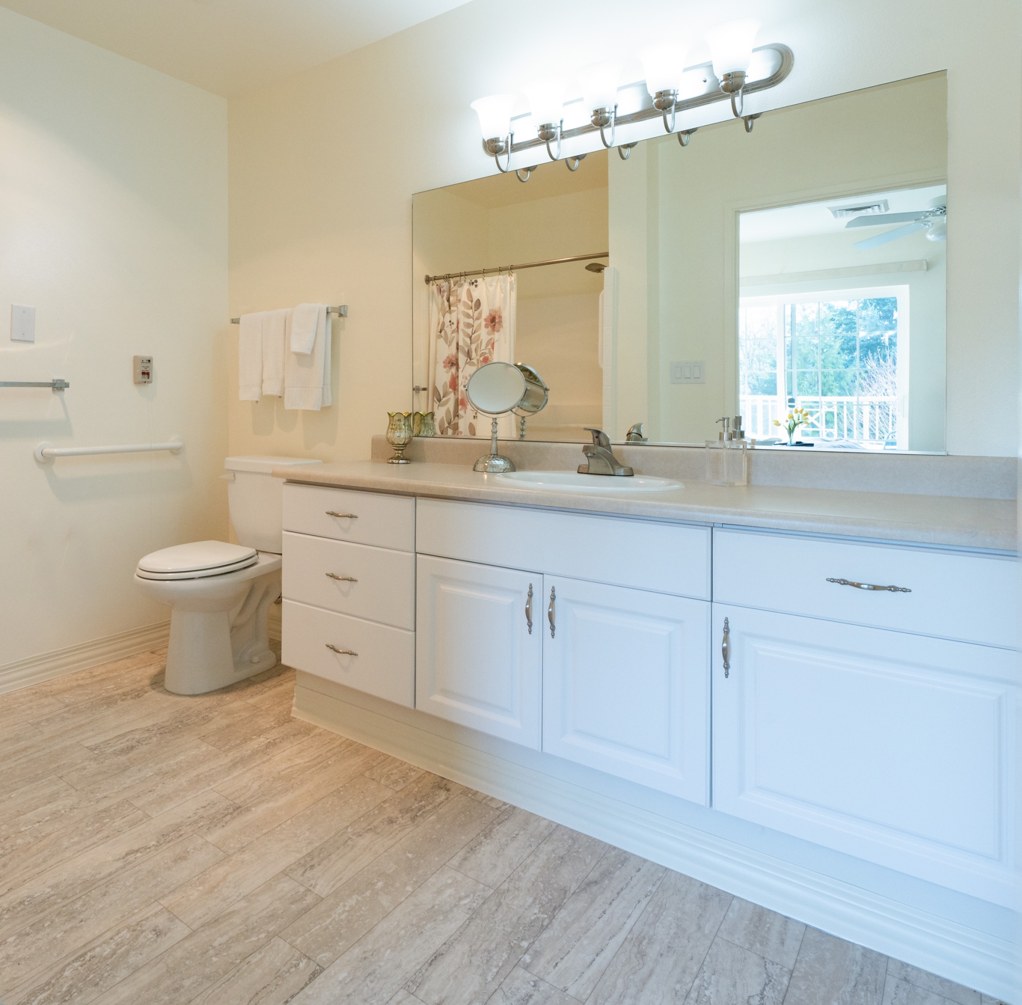 University House Issaquah, Issaquah, WA 46