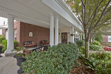 Belmont Village Senior Living St. Matthews, Louisville, KY 5