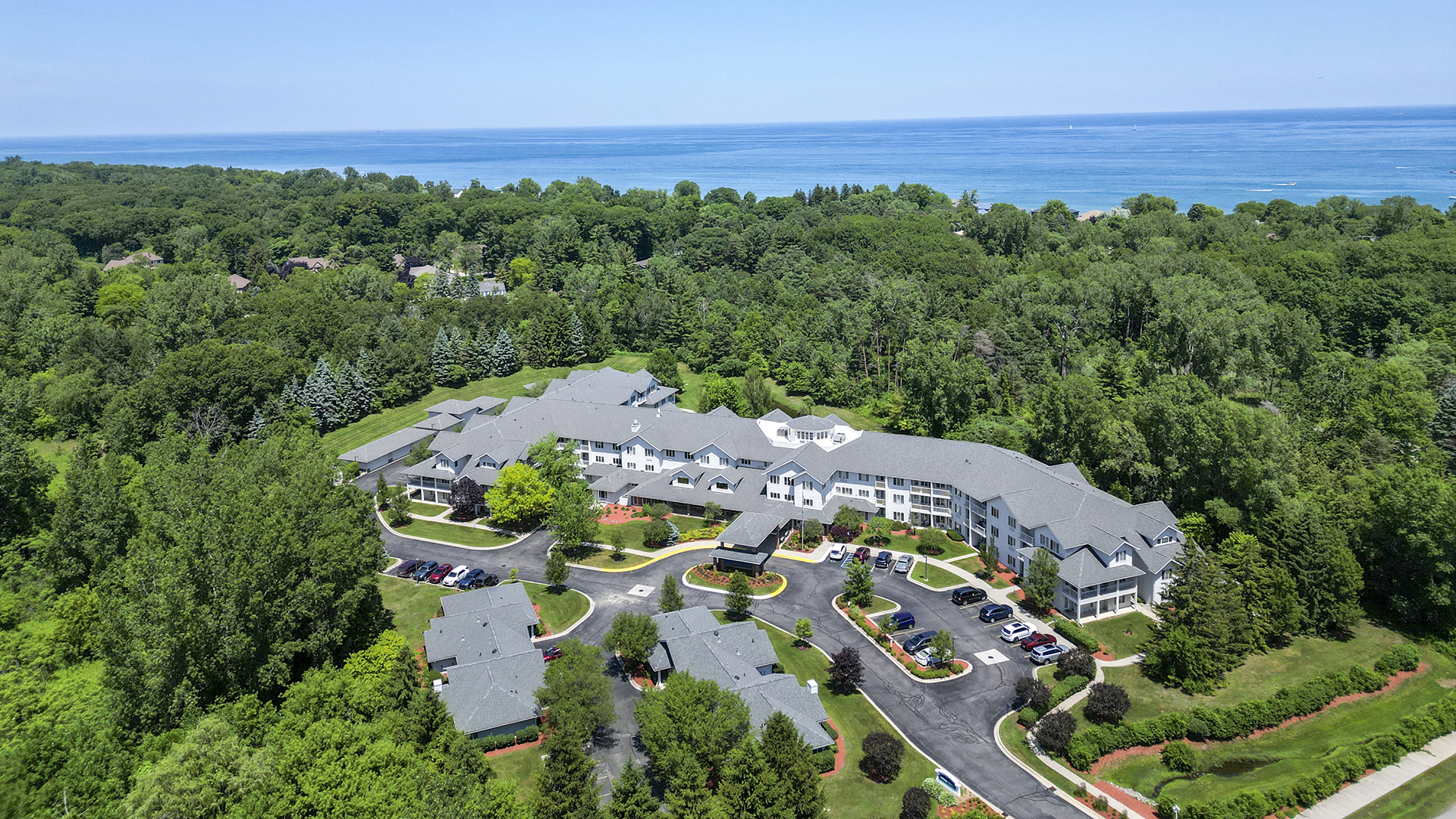 Holiday Blue Water Lodge