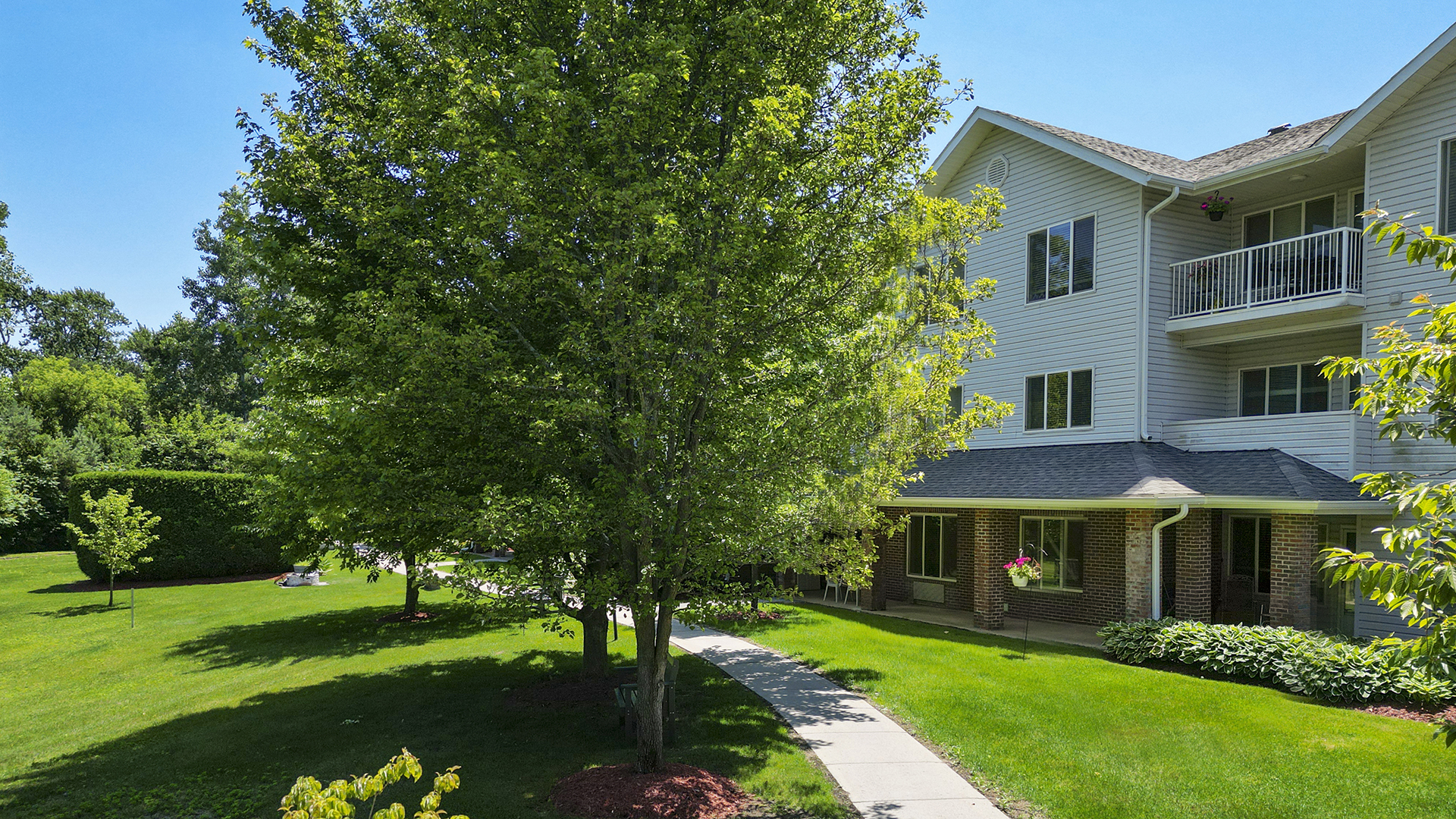 Holiday Blue Water Lodge 24