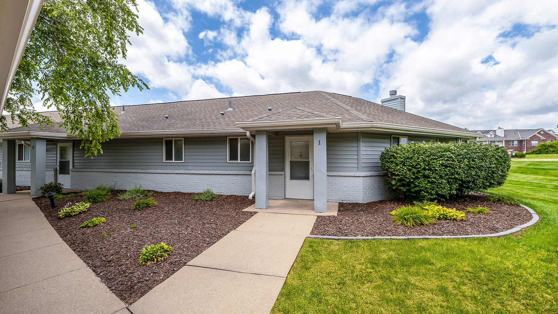 Holiday Illahee Hills, Urbandale, IA 19