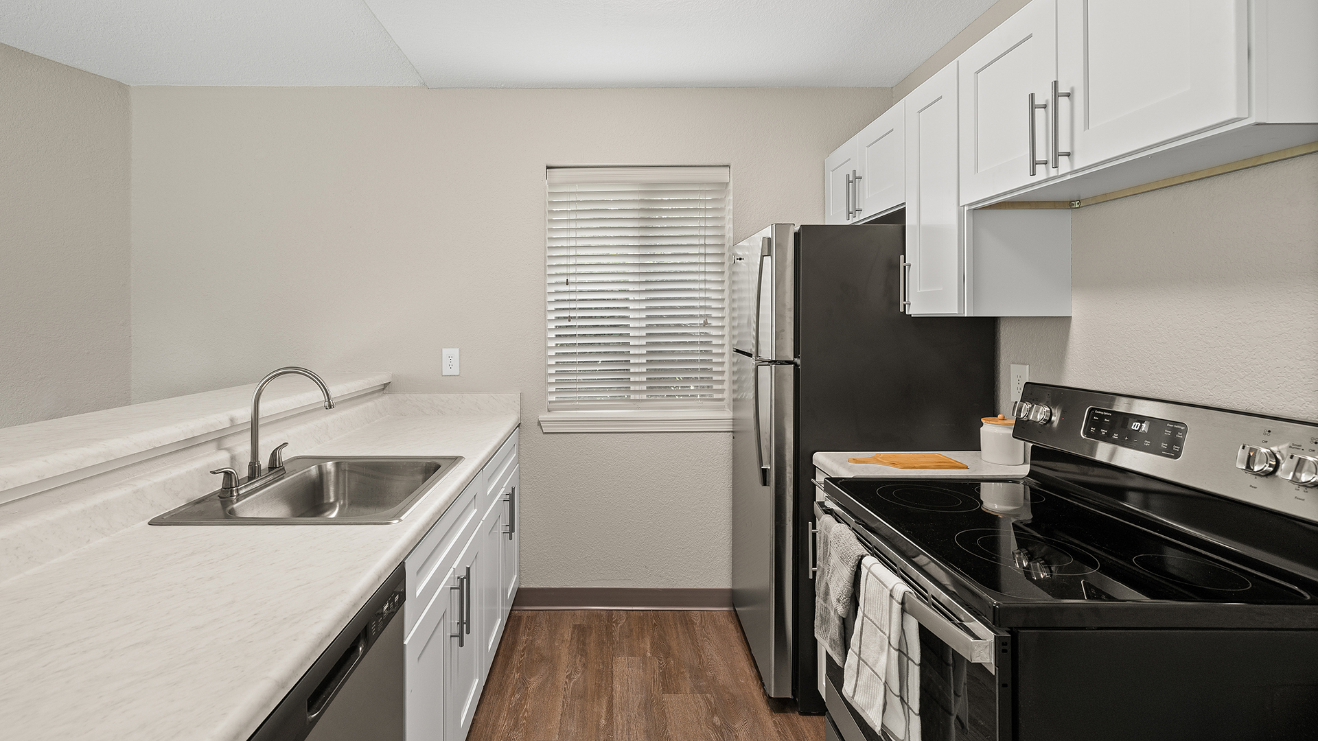 Holiday Illahee Hills, Urbandale, IA 22