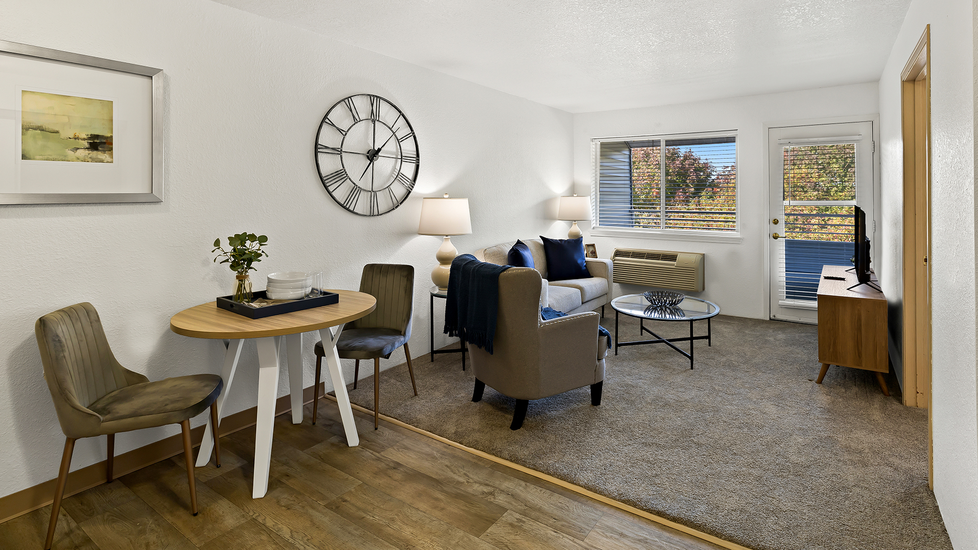 Holiday Illahee Hills, Urbandale, IA 14