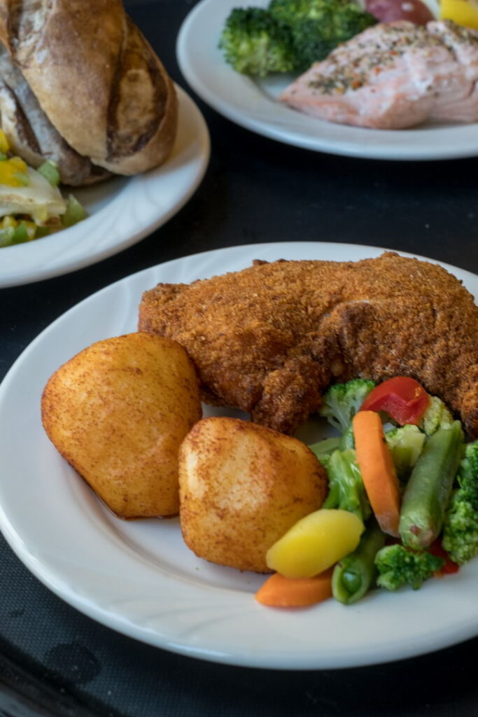 Heritage Lake Country Senior Living, Hartland, WI 18