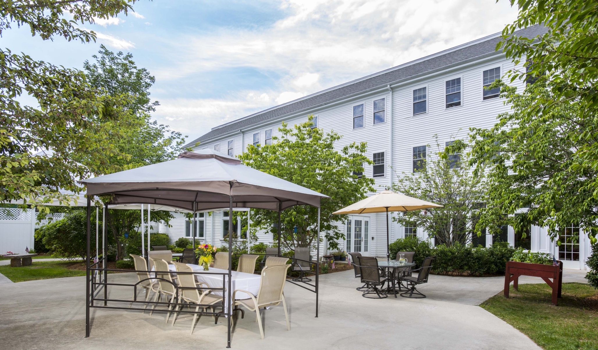 Benchmark Senior Living at Robbins Brook, Acton, MA 3