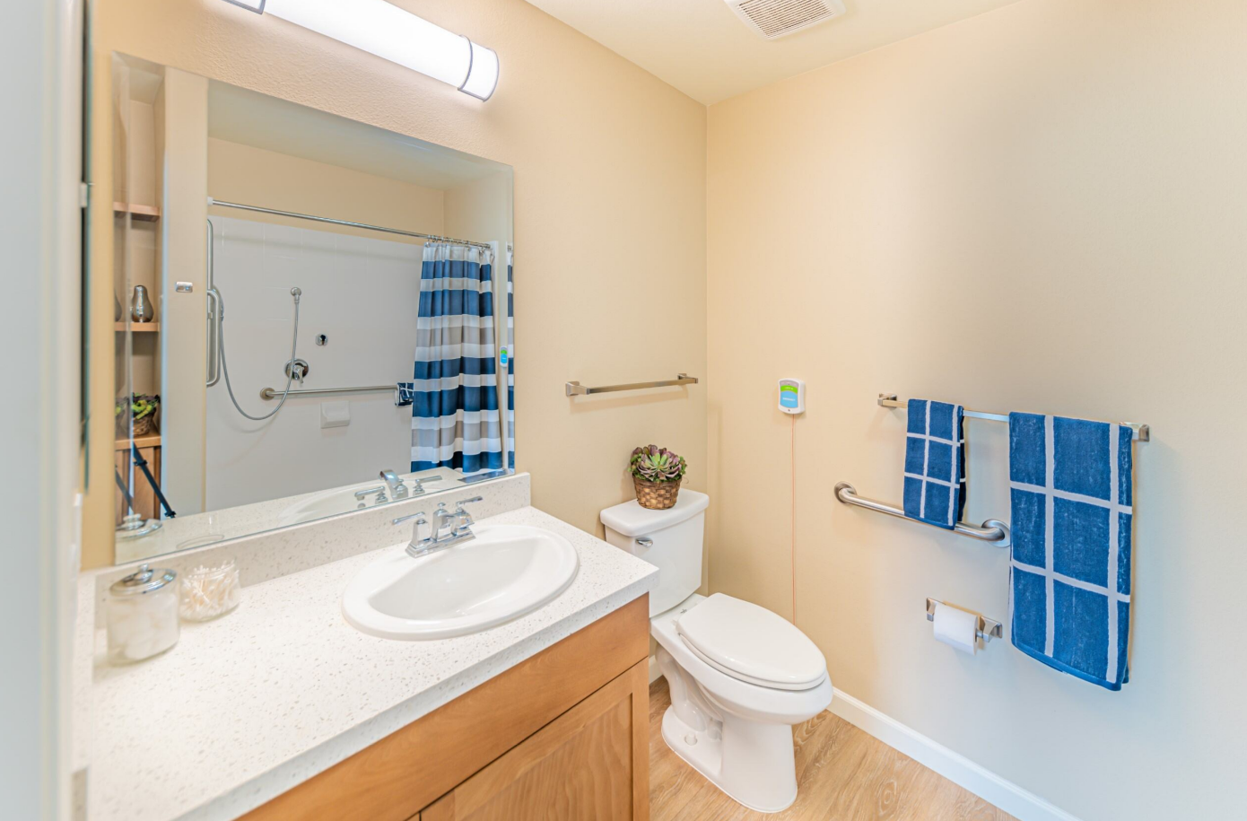 Loma Clara Senior Living, Morgan Hill, CA 15