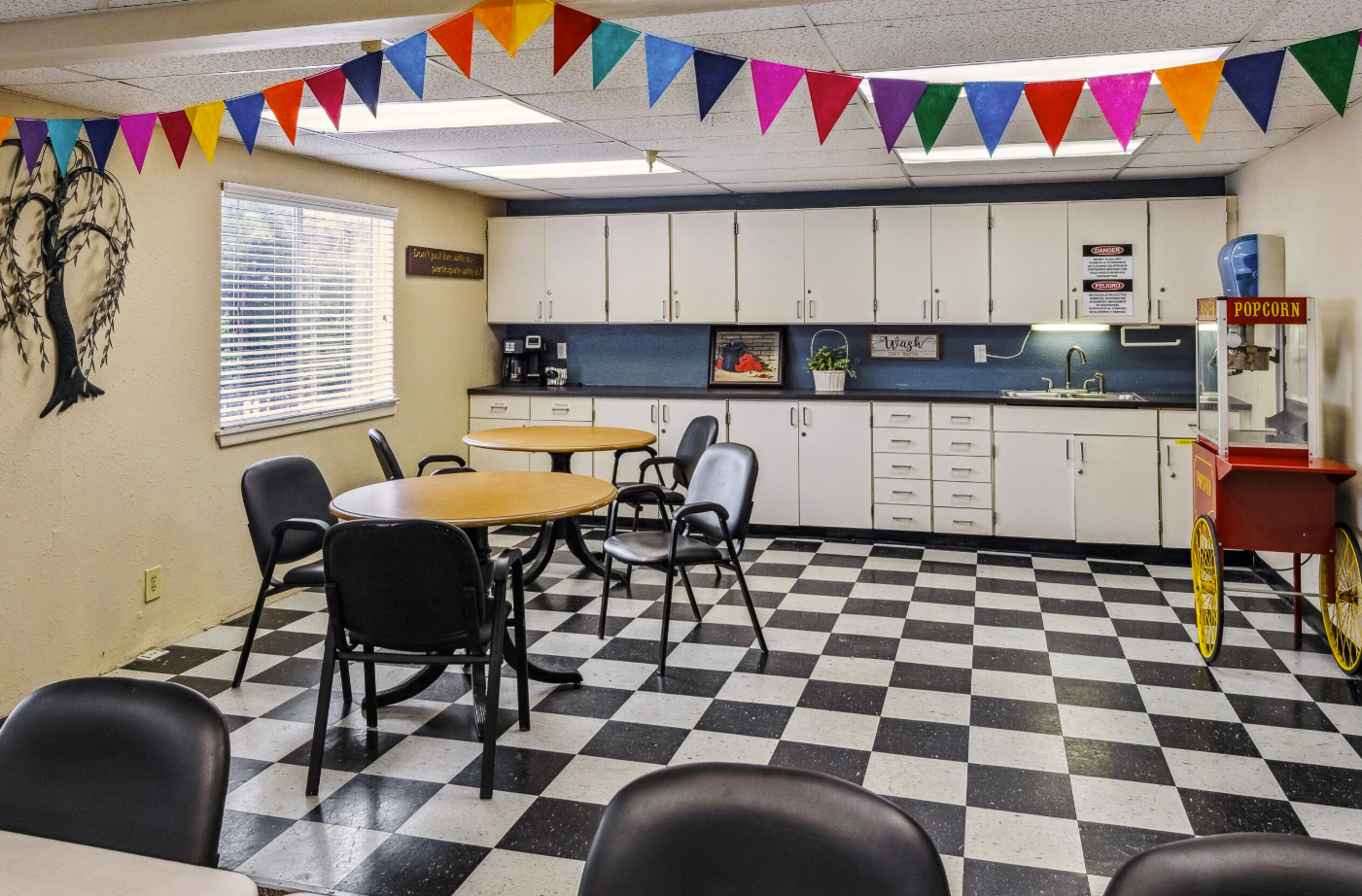 Colonial Village, Longview, TX 11