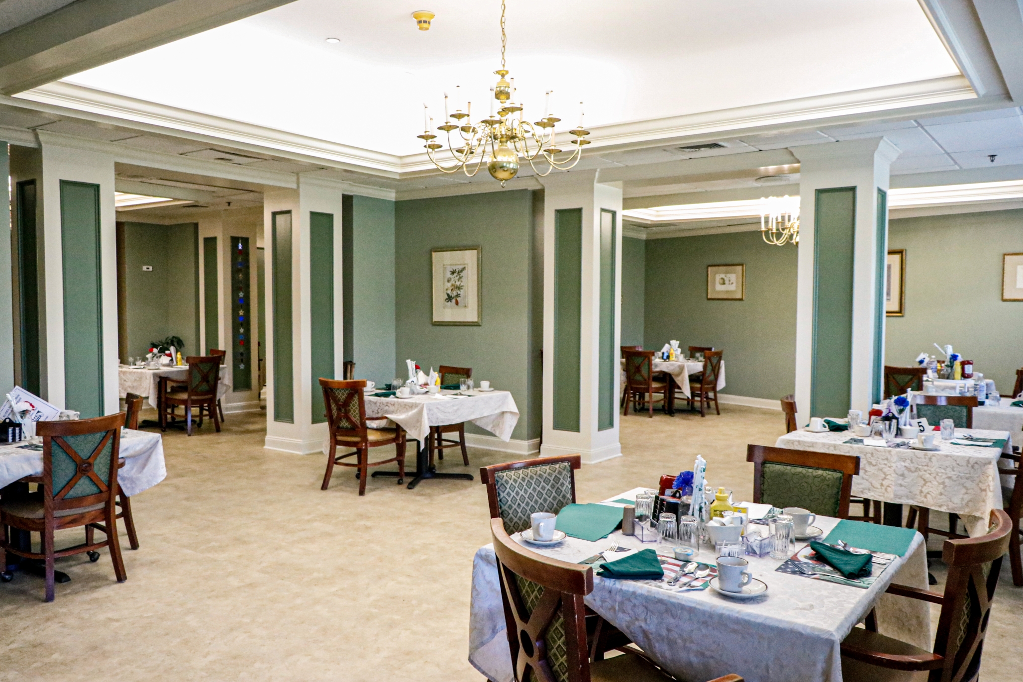 Somerset Gardens Senior Living, Plainview, NY 4