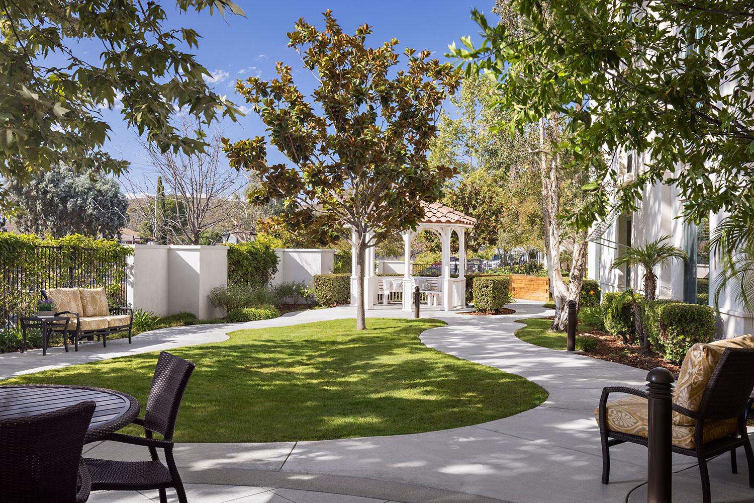 Belmont Village Senior Living Thousand Oaks, Thousand Oaks, CA 8