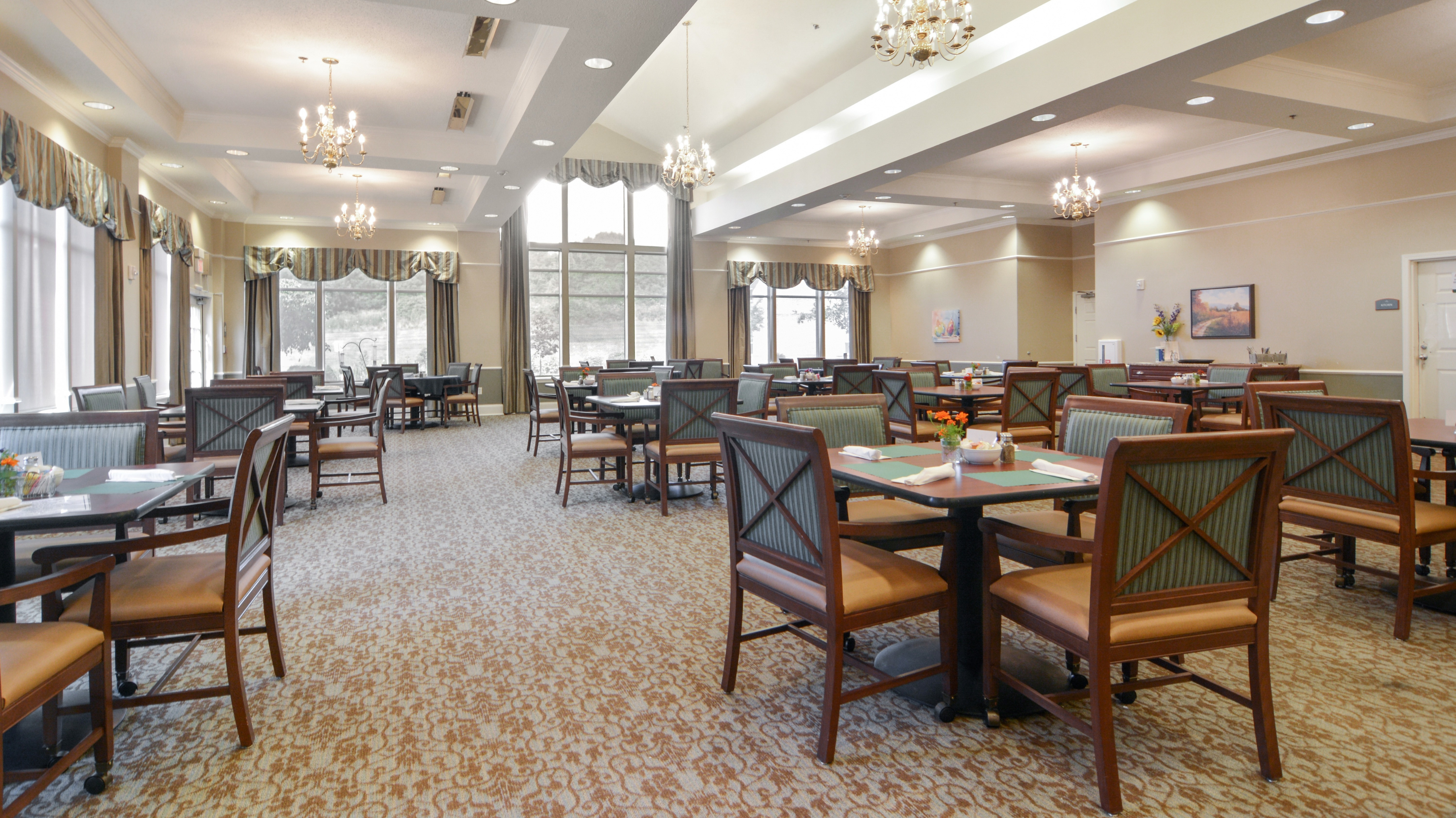 The Waterford at Mansfield, Mansfield, OH 3