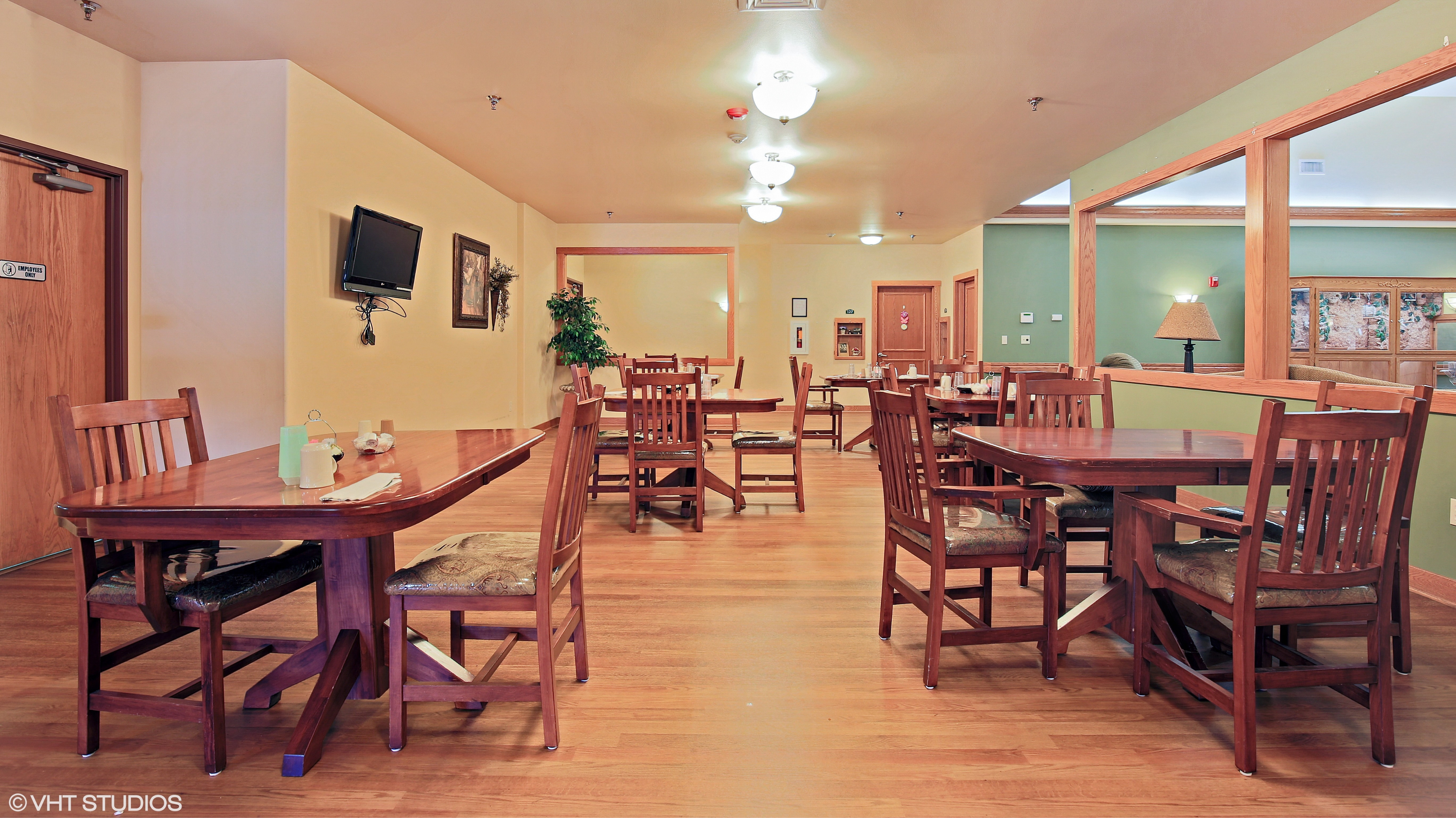 The Waterford at Wisconsin Rapids, Wisconsin Rapids, WI 3