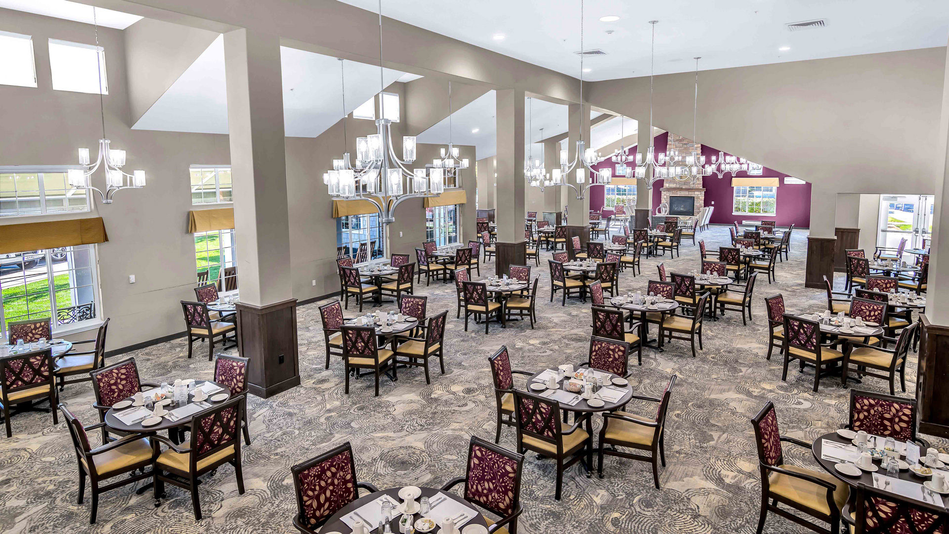 Colonial Gardens Gracious Retirement Living, Beverly, MA 3