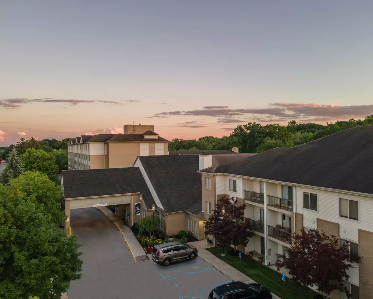 Independence Village of Plymouth, Plymouth, MI