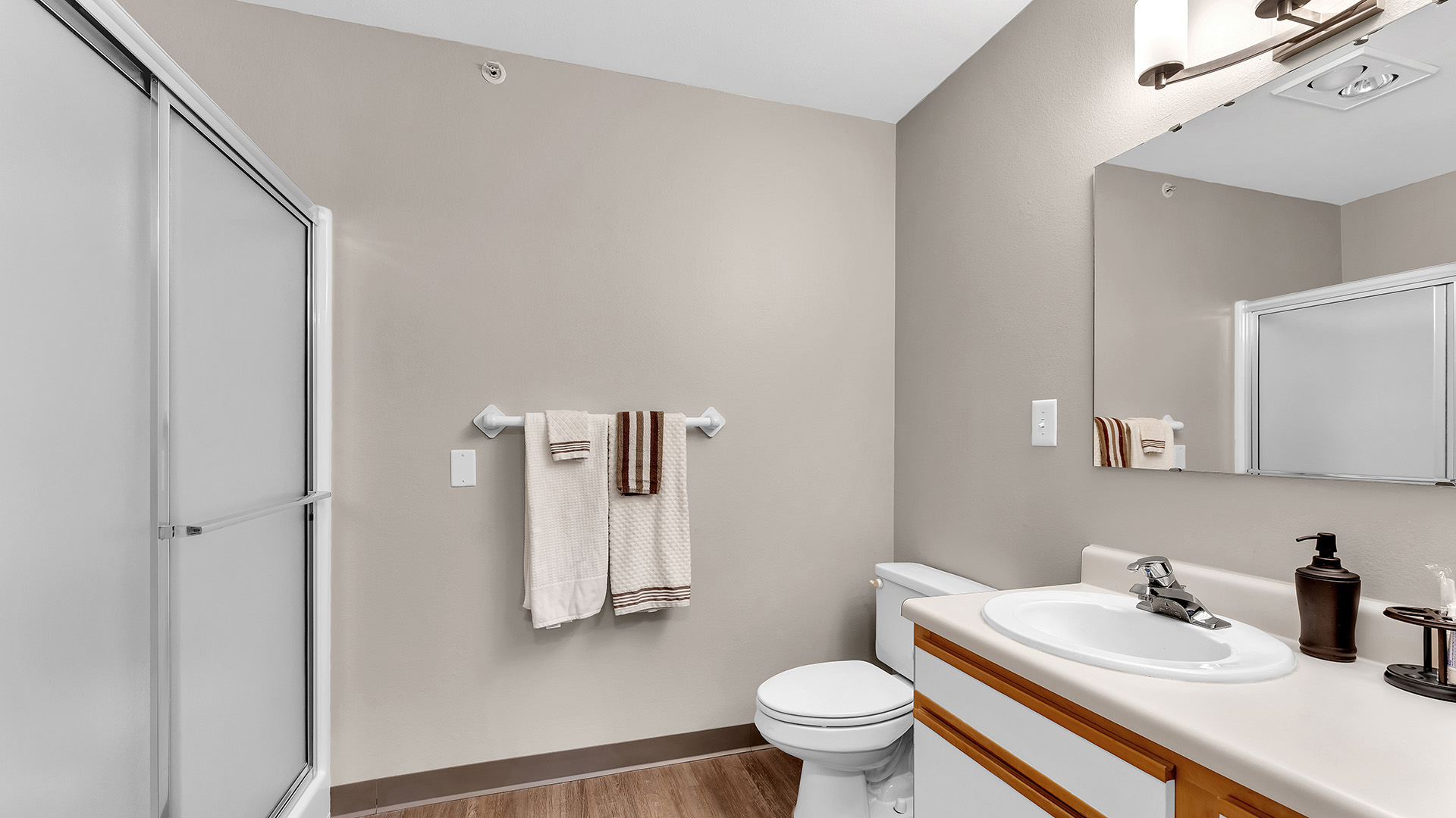 Holiday Blue Water Lodge 22