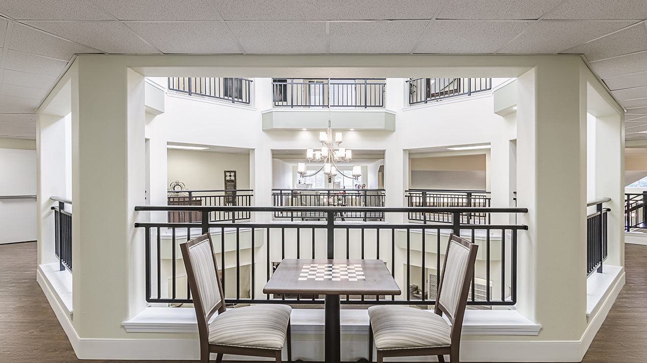 Holiday Greenwood Terrace, Lenexa, KS 5