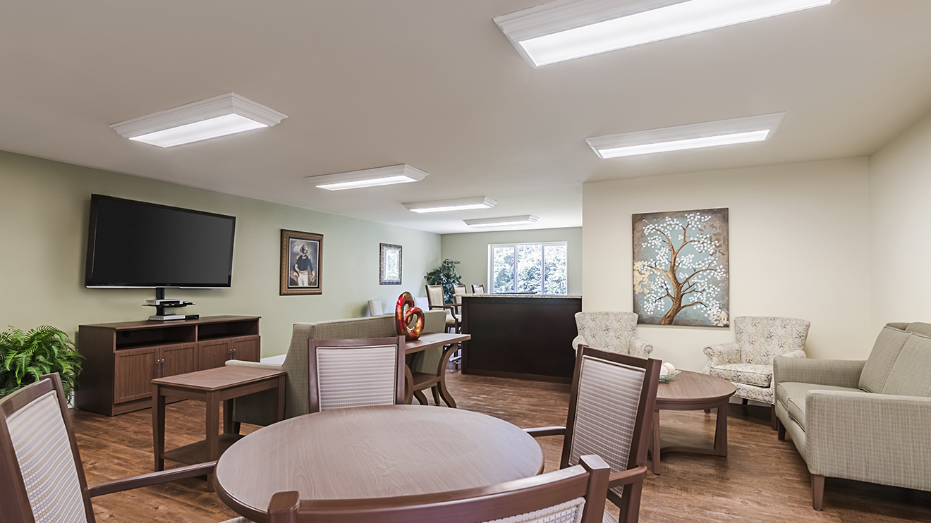 Holiday Greenwood Terrace, Lenexa, KS 12