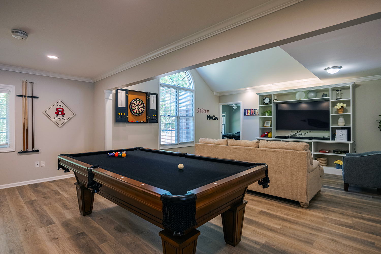 Laurel Circle, Bridgewater, NJ 6