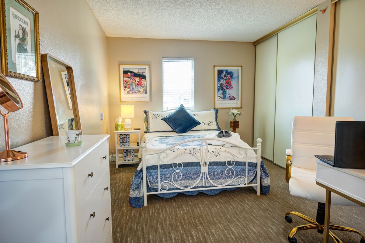 Greenhaven Place, Sacramento, CA 12