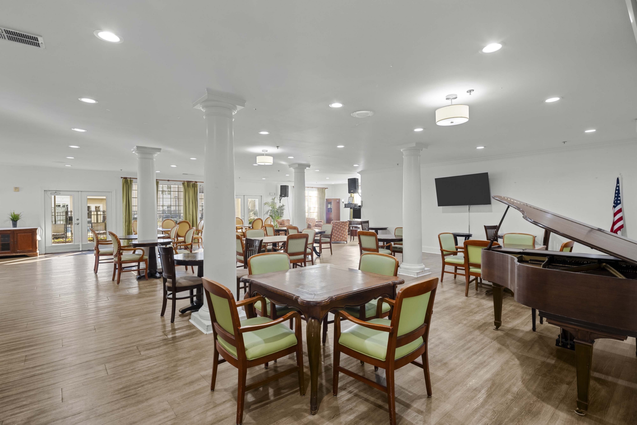 Palms (Gardens) of Lake Spivey, Jonesboro, GA 39