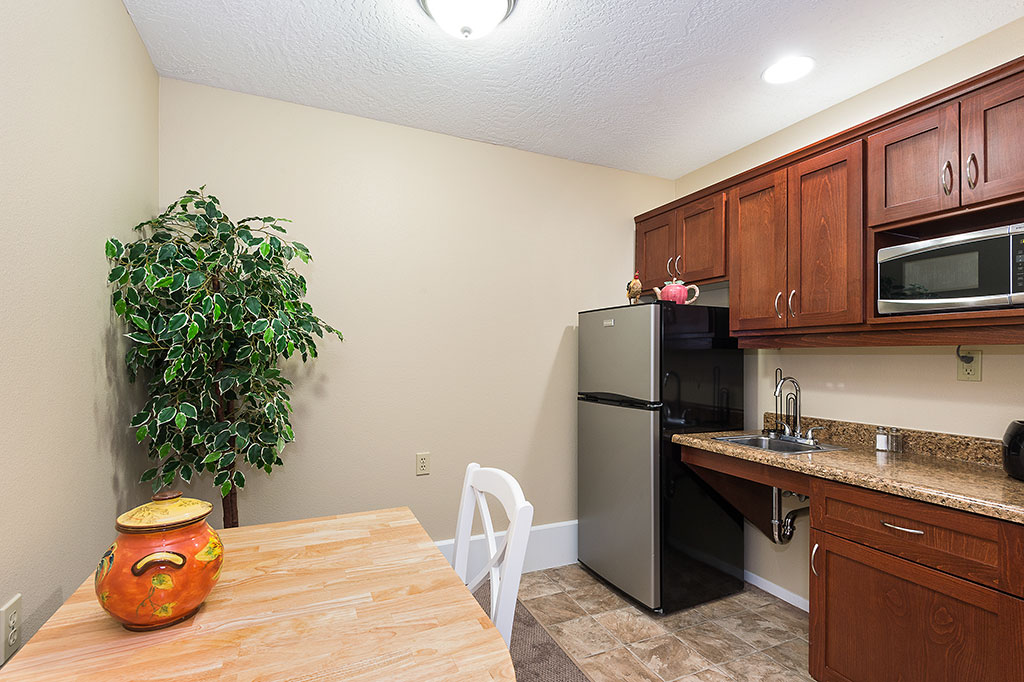 Inland Point Retirement Community, North Bend, OR 14