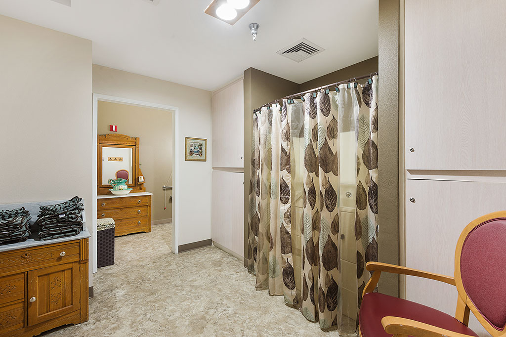 Inland Point Retirement Community, North Bend, OR 11