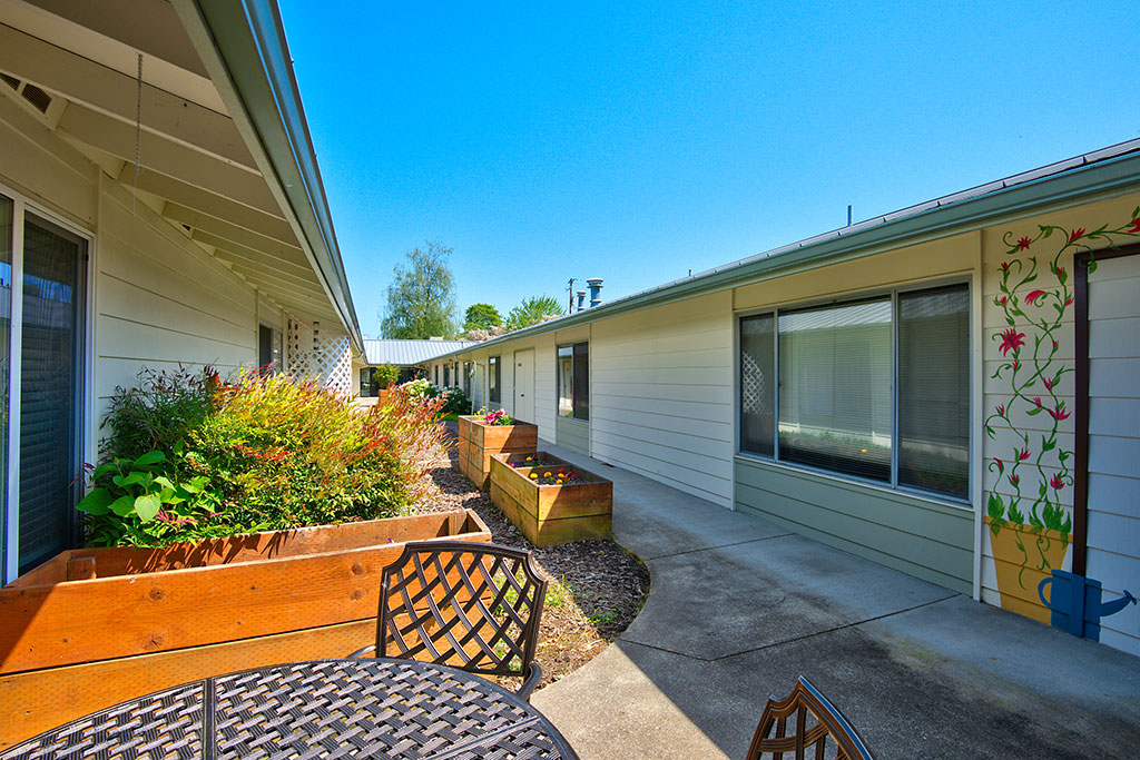 Jefferson Lodge Memory Care Community, Dallas, OR 12