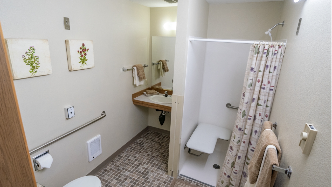 Mountain Glen Retirement Community, Mount Vernon, WA 13