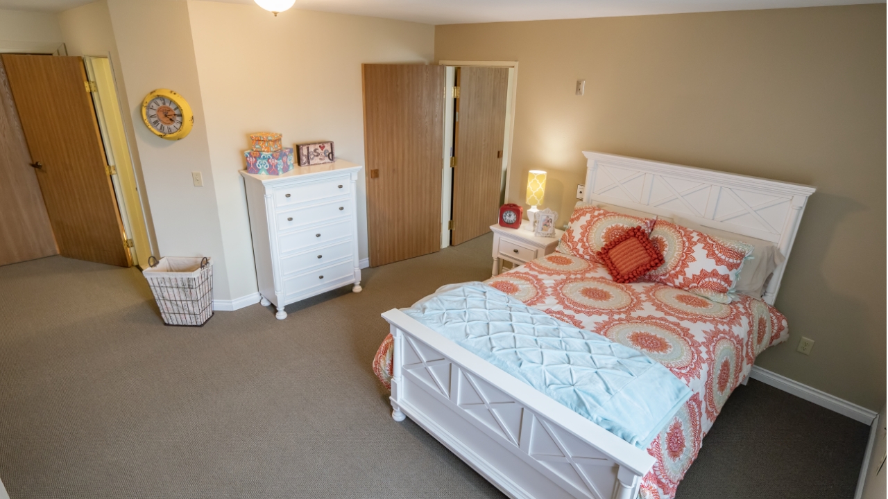 Mountain Glen Retirement Community, Mount Vernon, WA 8