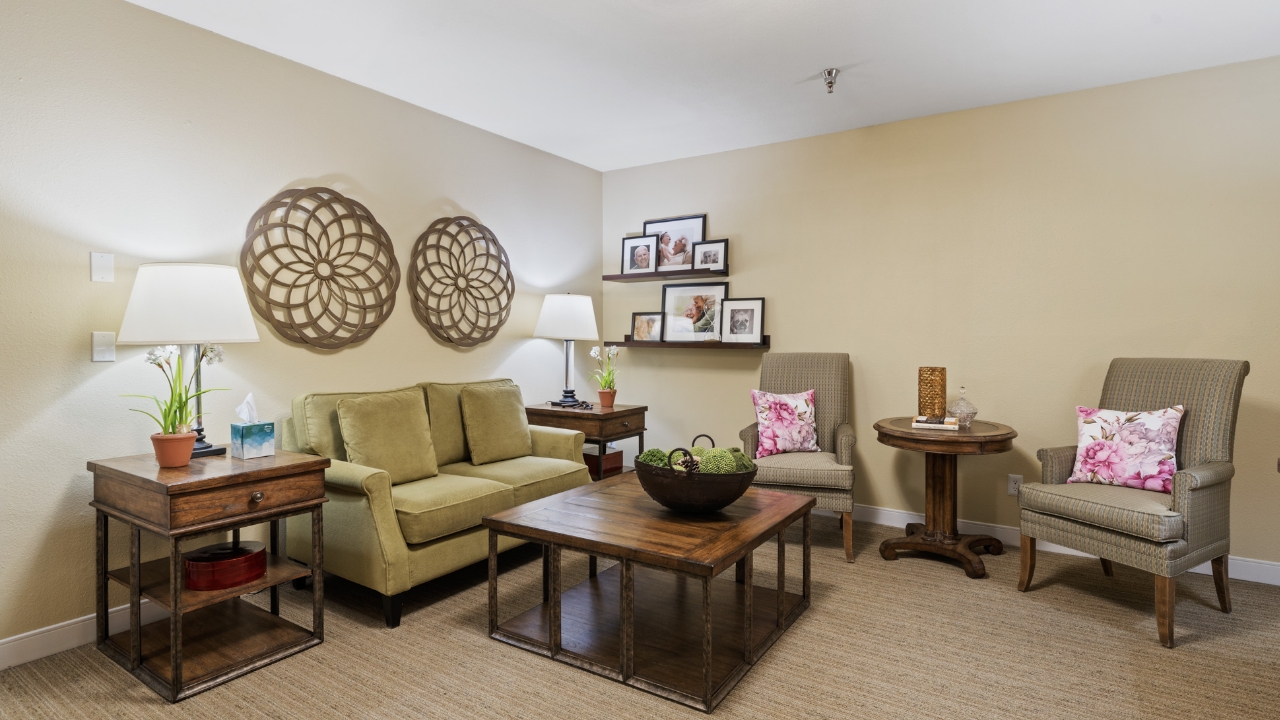Gallery Detail: Royalton Place Assisted Living And Memory Care Milwaukie Or