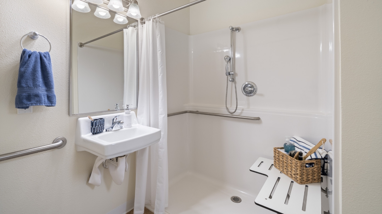 Royalton Place Assisted Living and Memory Care, Milwaukie, OR 9