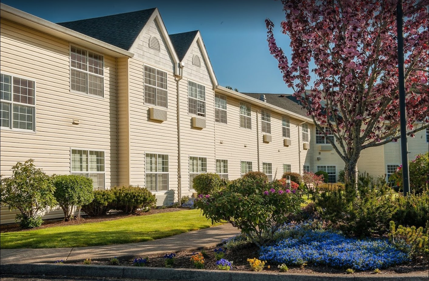 Lakeview Senior Living OR, Lincoln City, OR 16