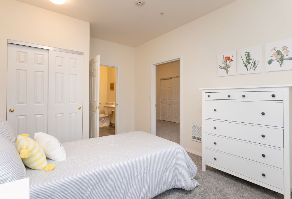 Kings Manor Senior Living Community, Tacoma, WA 2