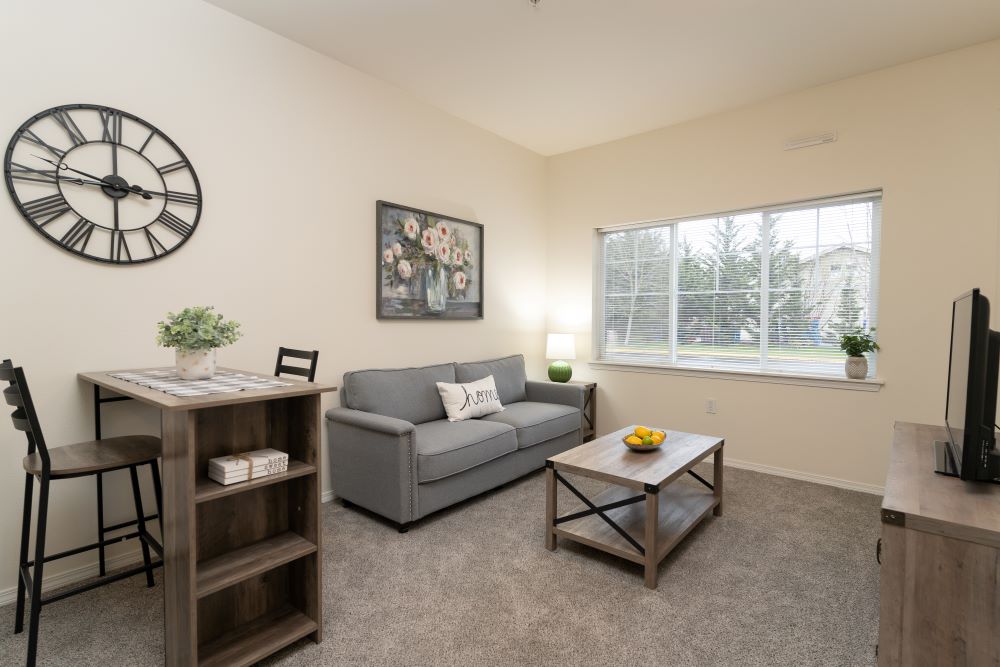 Kings Manor Senior Living Community, Tacoma, WA 3