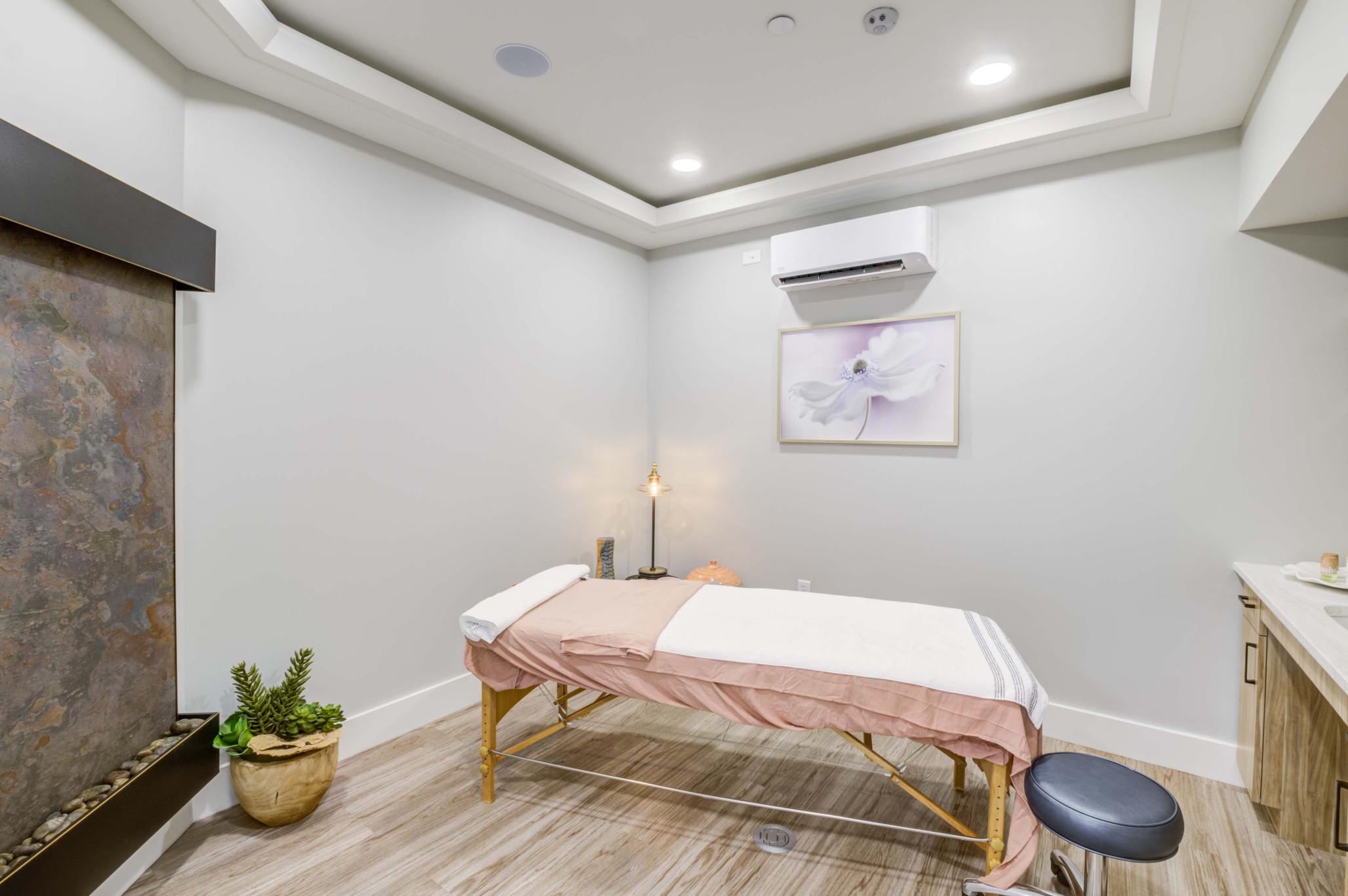 Benchmark at Hanover, Hanover, MA 27