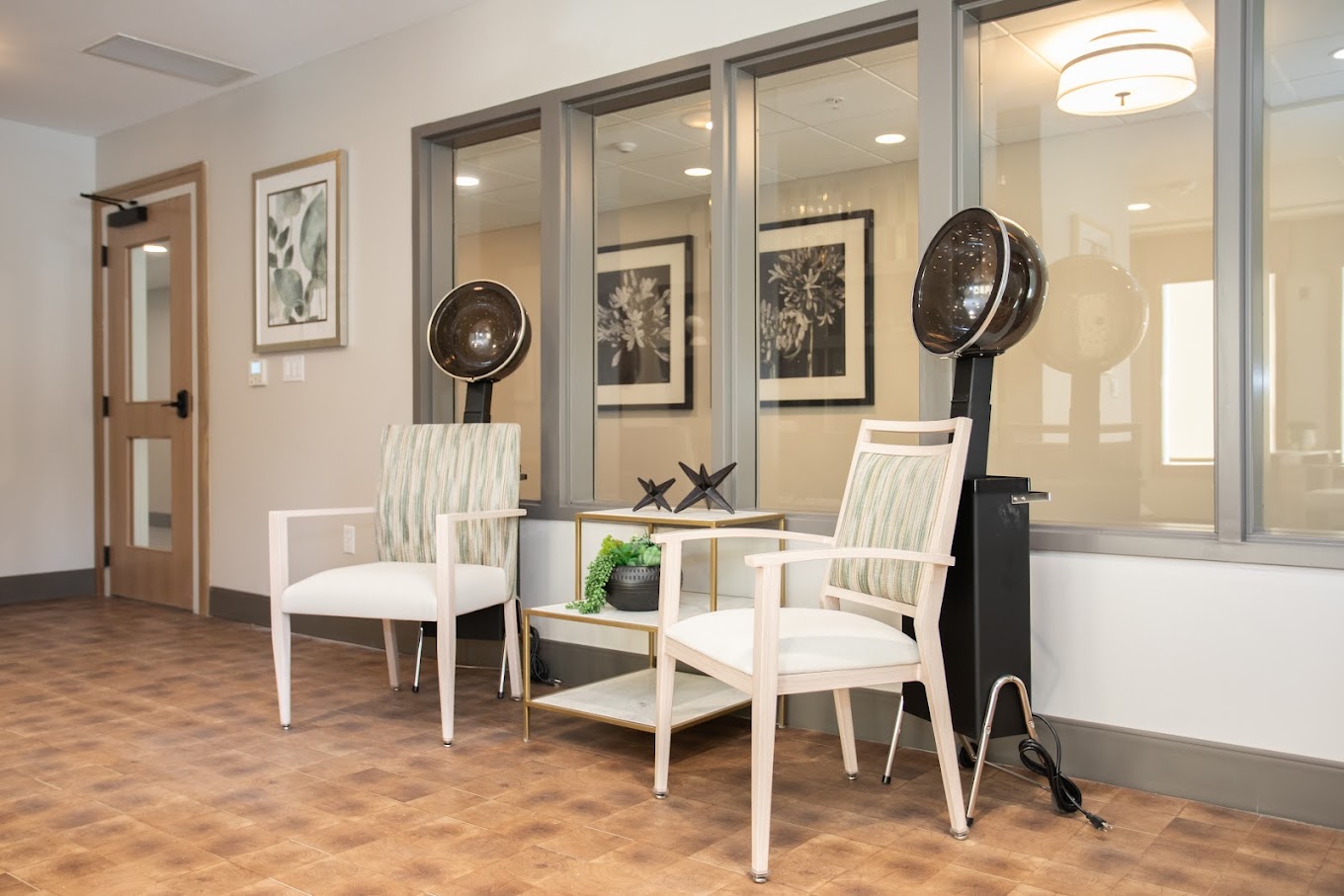 Symphony Pointe Senior Living Elkhorn 8