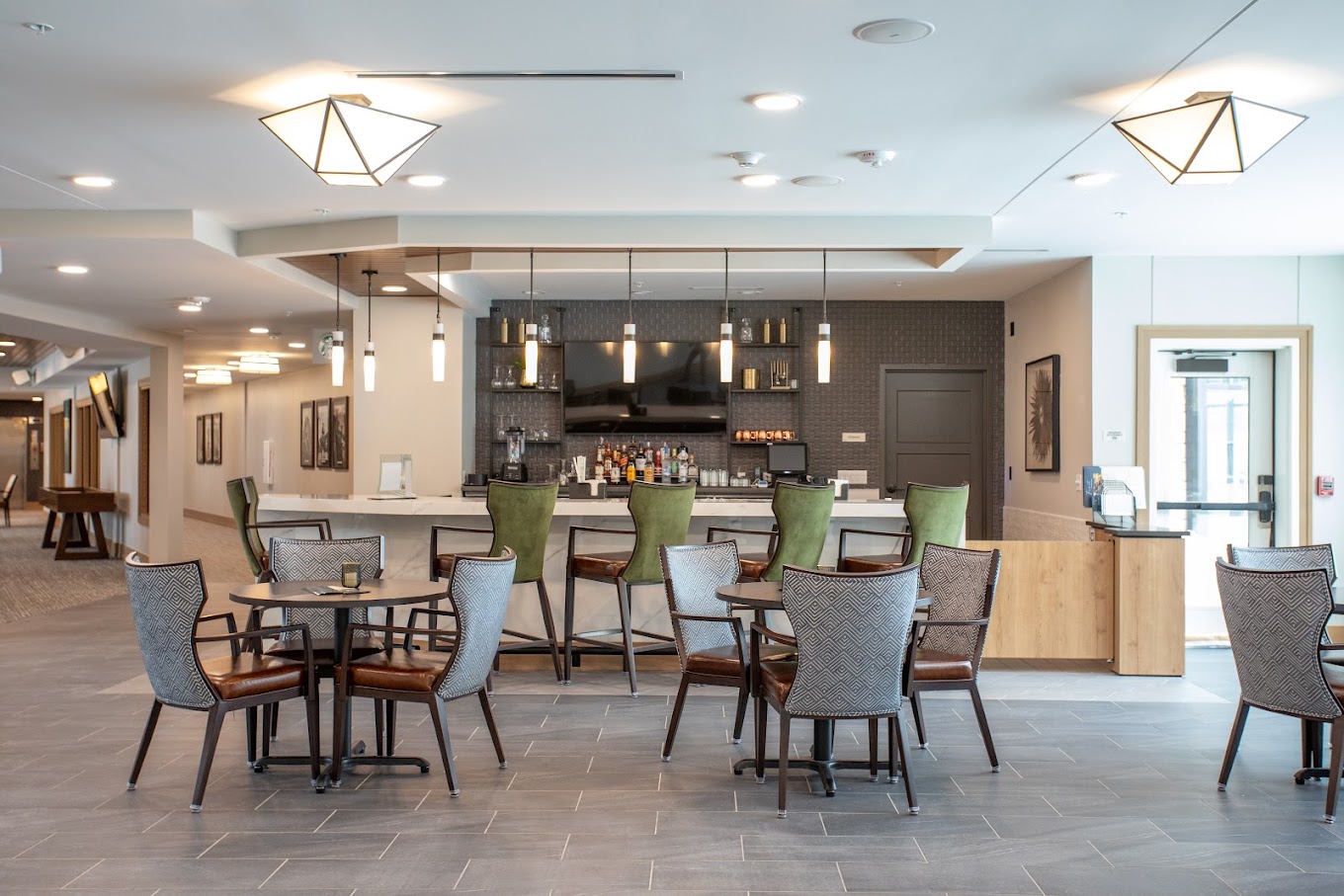 Symphony Pointe Senior Living Elkhorn 10