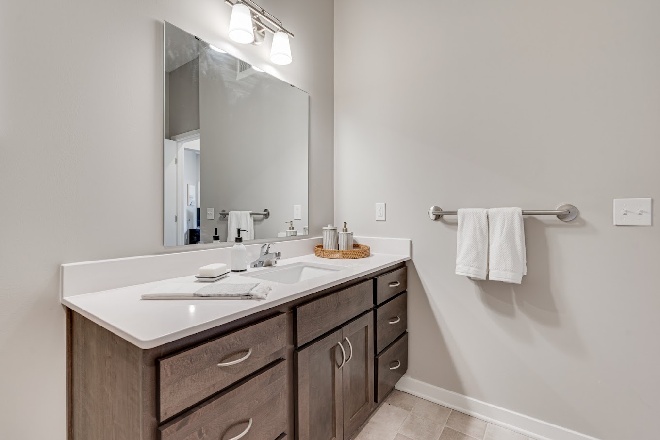 Hayden Grove Bloomington, Bloomington, MN 8