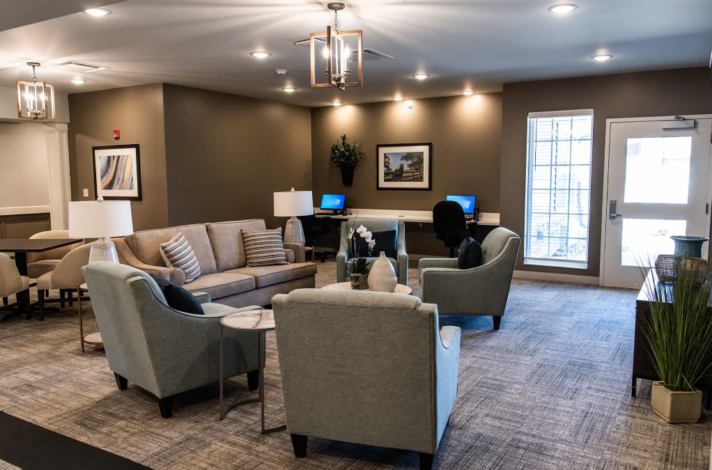 Charter Senior Living of Linden, Linden, MI 10